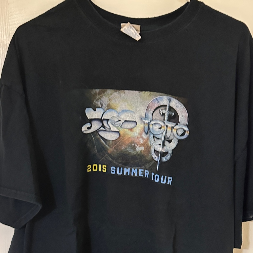 Gildan Black  YES 2015 Summer Tour Tee